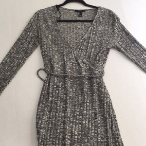 Forever 21 Heather Gray V-Neck Midi Dress